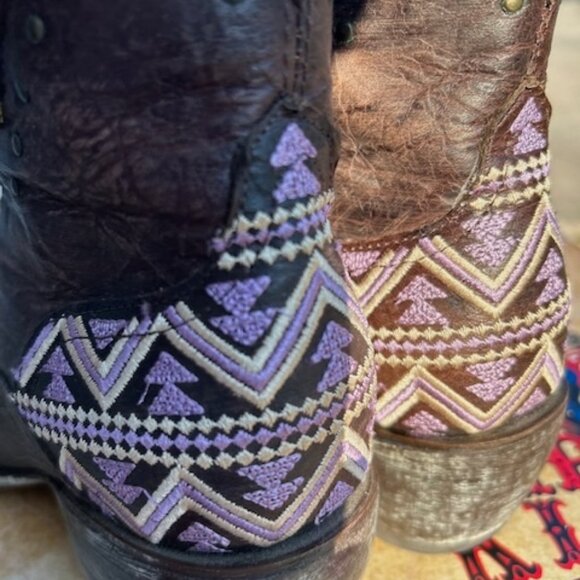 YIPPEE KIYAY Old Gringo Alexa 8” Distressed Leather Boots - Picture 6 of 16